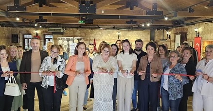Hanife Kurt’un Kişisel Resim Sergisi sanatseverlerle buluştu
