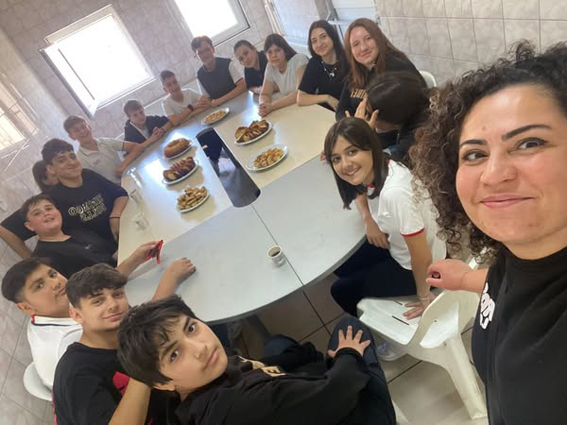 Silivri Çağrıbey Ortaokulu öğrencilerinden liseye ziyaret