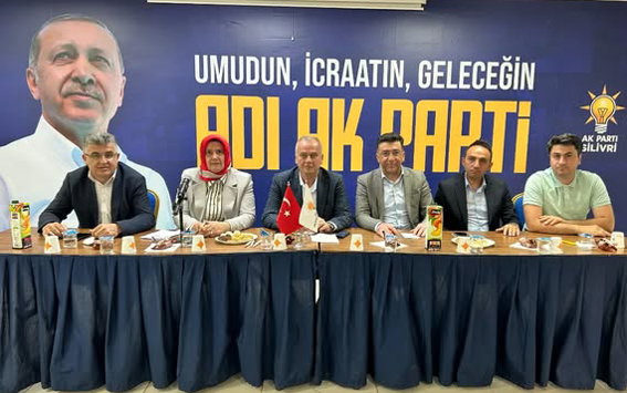 Silivri AK Parti'de Cumhuriyet Mahallesi Yönetim Toplantısı gerçekleştirildi