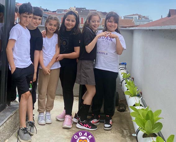 Silivri Odak Koleji Öğrencileri kendi ürünlerini yetiştirdi