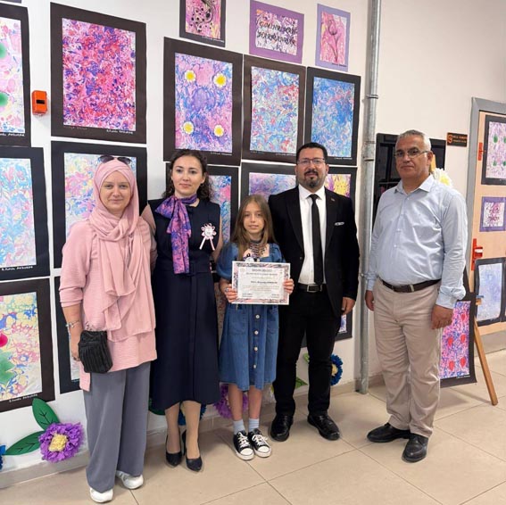 Silivri BİLSEM'den Ebru Sanatı Sergisi