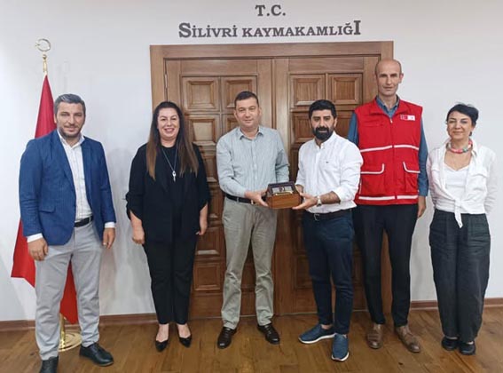 Silivri Kızılay’dan Kaymakam Toğan’a ziyaret