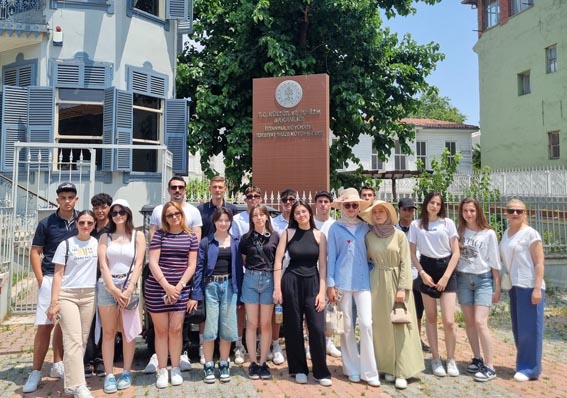 Silivri Tarım Lisesi öğrencilerinden edebiyat dolu adalar yolculuğu