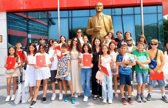 Silivri Mektebim Koleji’nde karne sevinci