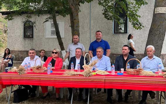 Silivri Bulgaristan Göçmenleri Derneği, Dulovo Türkçe Folklor Festivali’ne katıldı