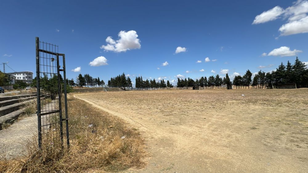Silivri Çantaköy Stadı Yenilenmeyi Bekliyor