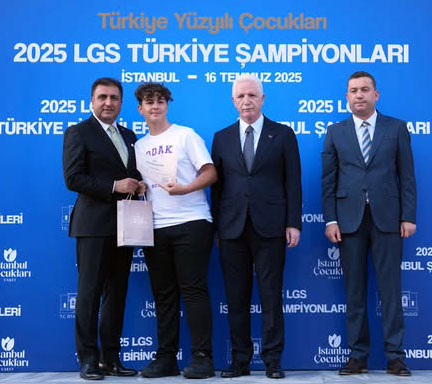 LGS başarısına vali takdiri: Arda Gür’e ödül