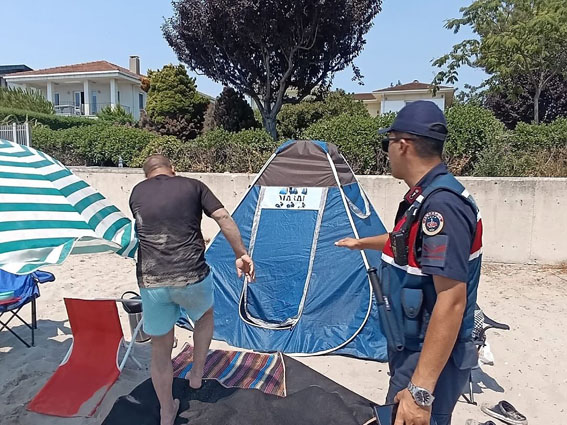 Silivri’de izinsiz çadır ve mangallara müdahale