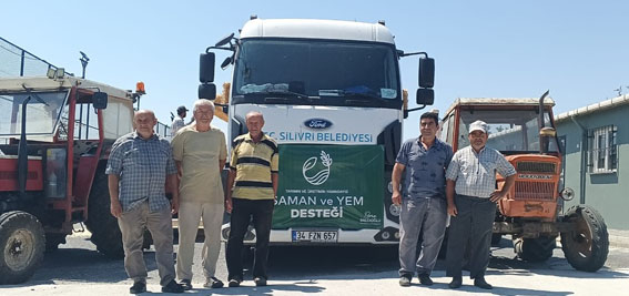 Silivri Belediyesi’nden üreticiye saman desteği