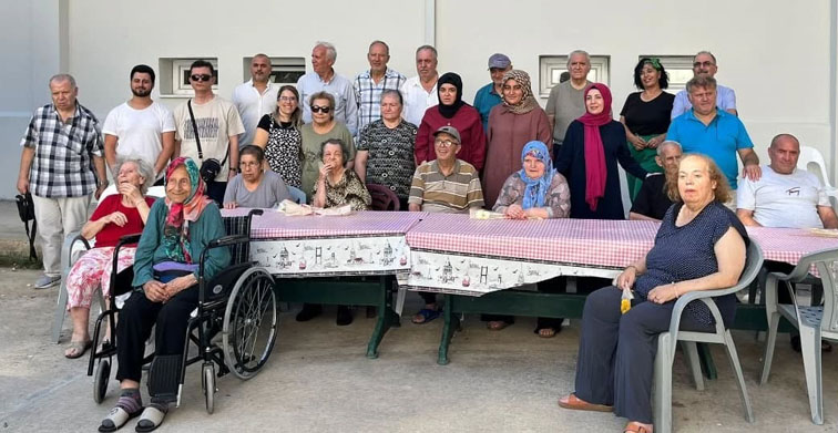 Huzurevinde sanatla dolu bir gün yaşandı