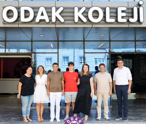 Silivri Odak Koleji, LGS Türkiye Birincisi öğrencisi Arda Gür’ü ödüllendirdi