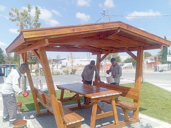 Silivri’de park ve yeşil alanlarda bakım çalışmaları devam ediyor