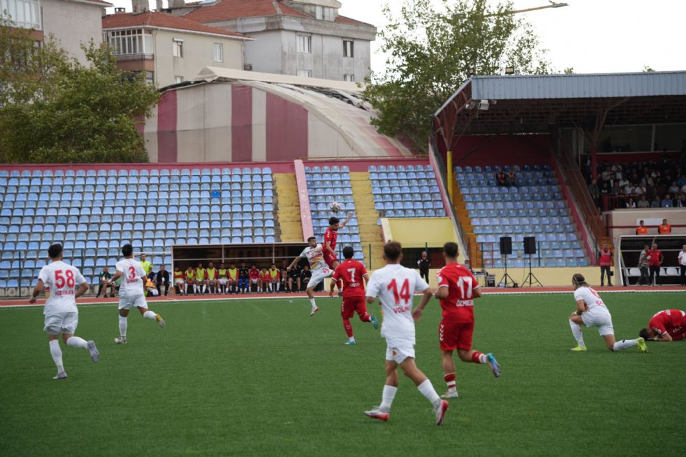 Çorluspor’a Kartal’dan Ağır Darbe: 0-3
