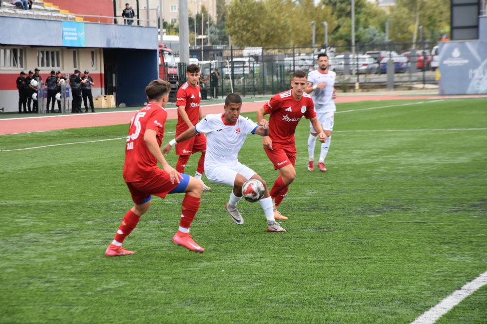 Silivrispor Kupada Genç Beyoğlu Yeni Çarşı’ya Penaltılarla Elendi 5-4