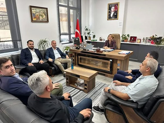 Silivri AK Parti Teşkilatı’ndan Nüfus Müdürü Nuray Şen’e ziyaret