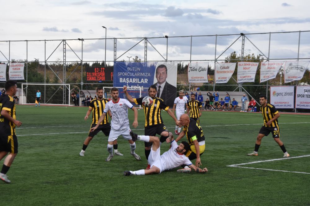 Silivrispor evinde İshaklıspor’a mağlup oldu 0-1