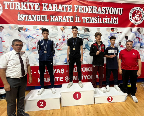 Silivrili Mehmet Faruk Ceyhan zirvedeki yerini korudu