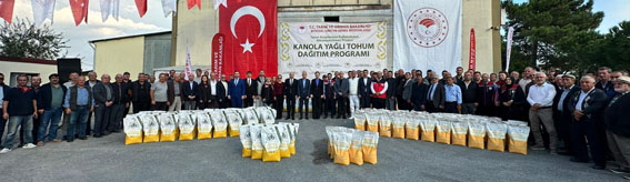 Silivri’de Kanola tohumu dağıtımıyla tarıma destek