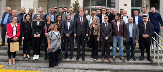 Silivri CHP'nin yeni İlçe Başkanı Doruk Bulut mazbata aldı