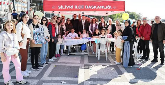 Cumhuriyetin kızları Silivri Sahilinde buluştu