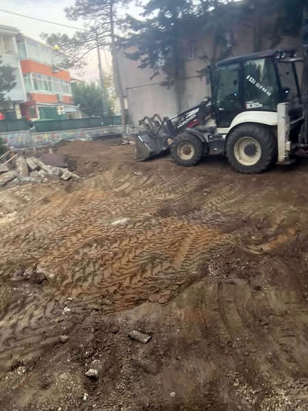 Silivri'de Akören'de Hayırsever Aksun Ailesi’nin eğitime desteği devam ediyor