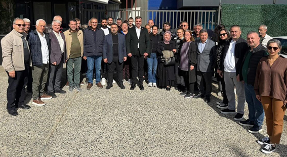 Silivri CHP’den Berk Ayakkabı işçilerine destek: “Emeğin gasp edilmesine sessiz kalmayacağız”