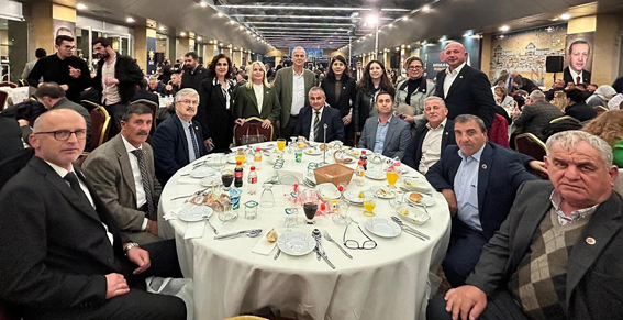 Silivri'den AK Parti’nin Muhtarlar Günü buluşmasına geniş katılım