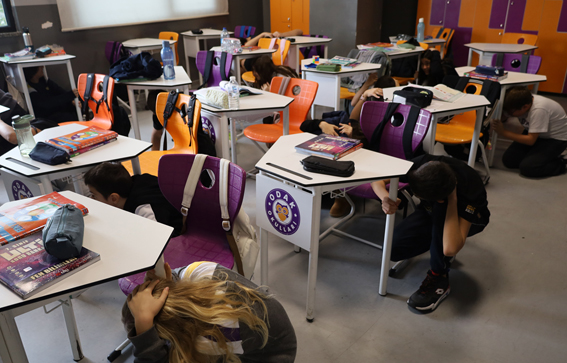 Silivri Odak Koleji’nde Deprem Tatbikatı