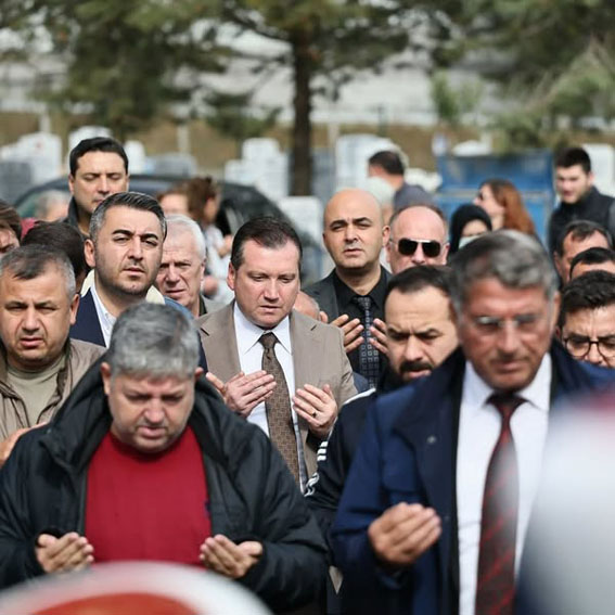Silivri Belediye Başkanı Balcıoğlu, Fatma Sarıkurt’un cenazesine katıldı
