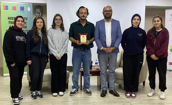 Silivri Fen Lisesi öğrencileri, Michelin ödüllü genç şef Buğra Özdemir'le buluştu