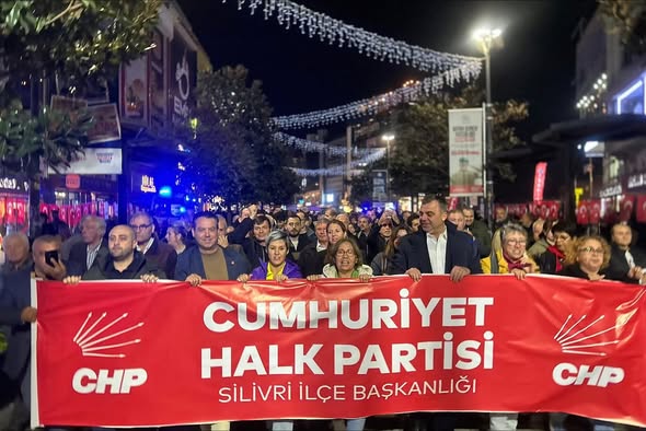 Silivri'den “Millet İradesine Sahip Çıkıyor” Mitingine güçlü katılım