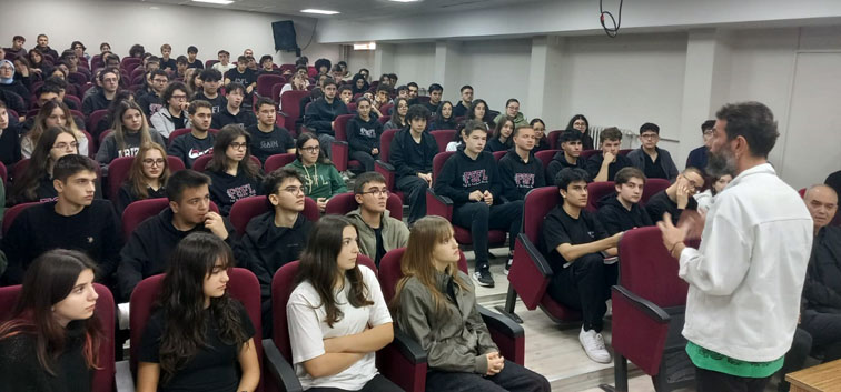 Silivri Prof. Dr. Fuat Sezgin Fen Lisesi’nde Barış Çelenk’ten YKS Motivasyon Semineri