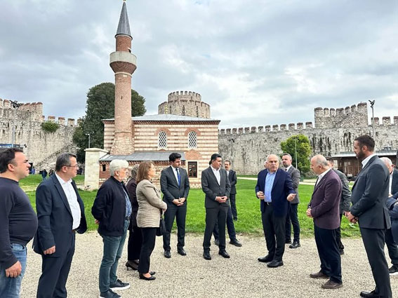 Silivri AK Parti Heyeti “Hizmeti Gör, Meclise Taşı” programına katıldı