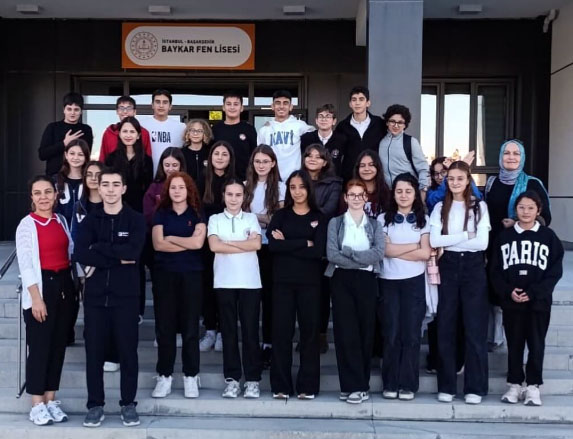 Silivri İBB Abdülezel Paşa Ortaokulu başarılı öğrencilerine motivasyon gezisi