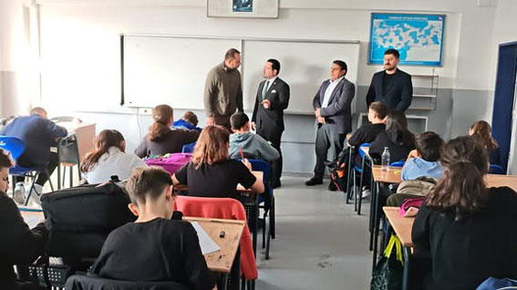 Silivri Millî Eğitim Müdürü Damat, Ortaköy Sezin Öztaş Ortaokulunda sınav uygulamasını inceledi