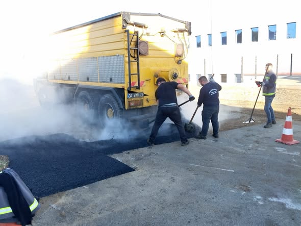 Silivri’de yol bakım ve onarım çalışmaları sürüyor
