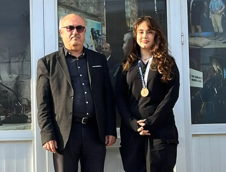 Silivri Toki Cumhuriyet Anadolu Lisesi Öğrencisi Irmak Nisa Demirci’den şampiyonada derece