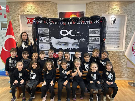 Silivri Abdullah Aliye Can Anaokulu miniklerinden Ata’ya yeşeren saygı