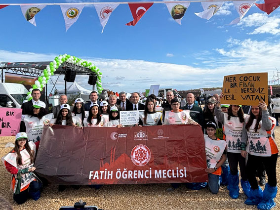 Silivri’de yanan alana 15 bin fidan dikildi