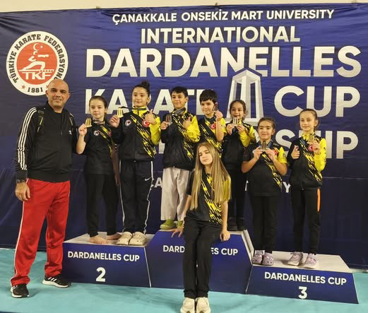 Silivri Karate Kulübü Dardanel Cup’tan 7 madalya ile döndü
