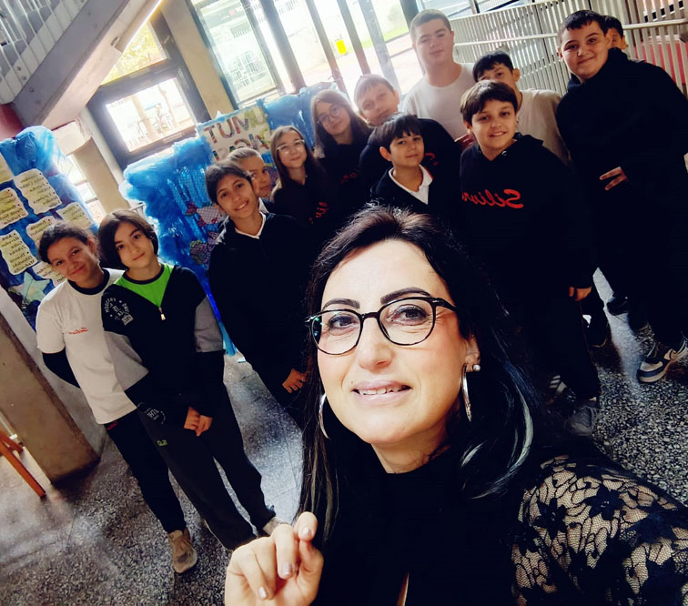 “Umut Dalgası: Silivri Ortaokulu Öğrencileri Deniz Çöplerine Karşı El Ele”