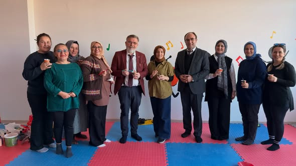 Silivri'de 3 Aralık Öncesi Özel Çocuklar için anlamlı çalışma: Duvarlar renklendi