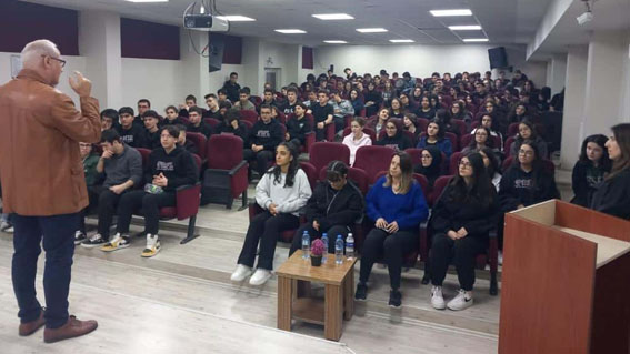 Prof. Dr. Lütfü İlgar, Silivri Prof. Dr. Fuat Sezgin Fen Lisesi Öğrencileriyle buluştu
