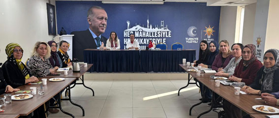 Silivri AK Parti Kadın Kollarından yönetim toplantısı ve anlamlı sunum