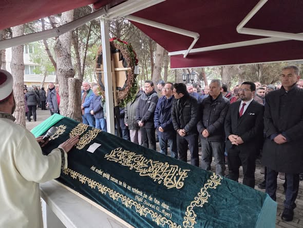 Silivri Eğitim Camiası Oya Öğretmeni son yolculuğuna uğurladı