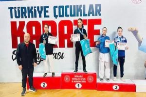 Silivri Ertuğrul Gazi Ortaokulu’ndan Türkiye Şampiyonasına damga