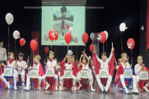Harikalar Diyarı Anaokulu’ndan 23 Nisan’a coşkulu kutlama