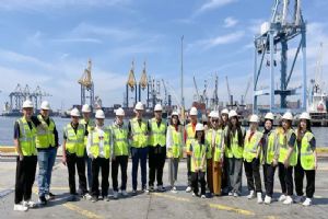 Silivri Necip Sarıbekir Lisesi Öğrencilerinden Kumport Limanı’na Eğitim Gezisi