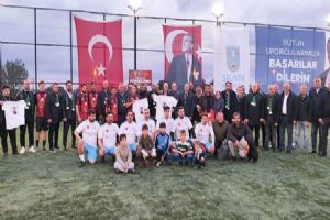 Silivri'de 19 Mayıs Turnuvası Şehit Haki Koç anısına başladı