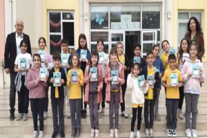 Silivri'de Geleceğin Yazarları “Geri Gelen Deniz” ile sahneye çıktı